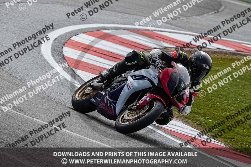 donington no limits trackday;donington park photographs;donington trackday photographs;no limits trackdays;peter wileman photography;trackday digital images;trackday photos